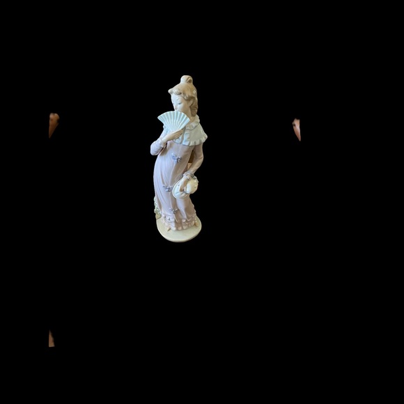 NAO BY LLADRO LADY /FAN - Picture 7 of 8